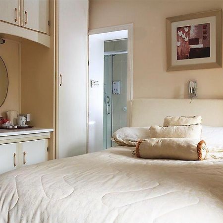 Woodview Lodge B&B Breaffy Екстериор снимка