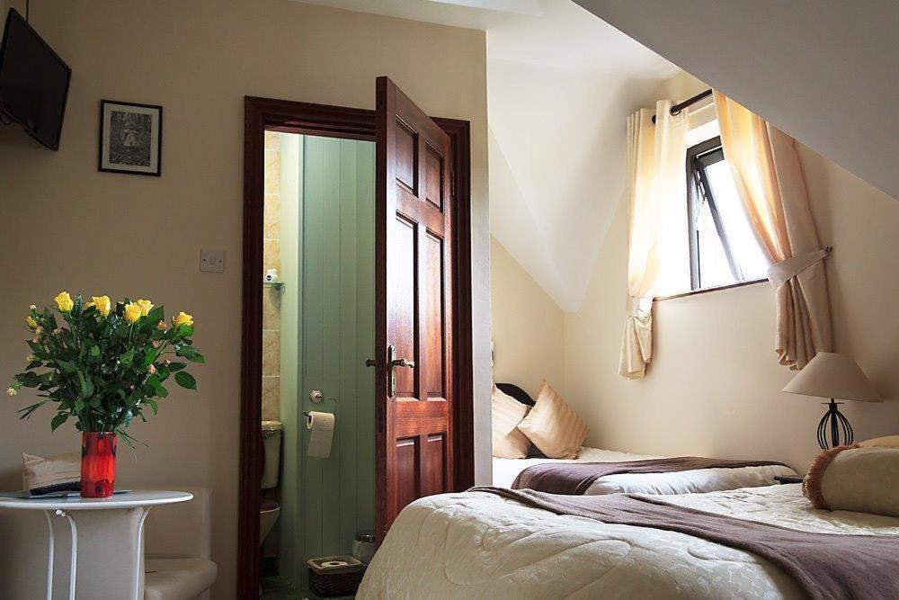 Woodview Lodge B&B Breaffy Стая снимка